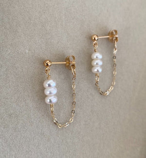 Aurora Pearl Earrings - Deluxur
