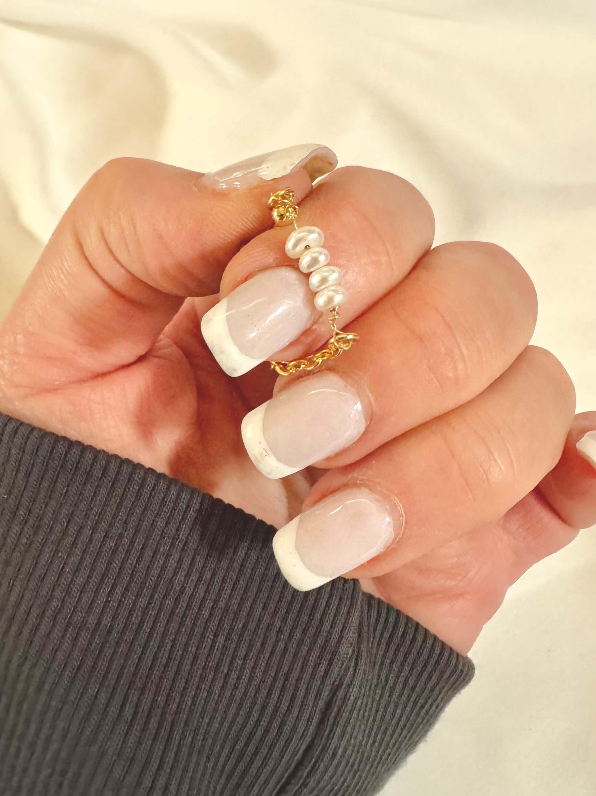 Aurora Pearl Earrings - Deluxur