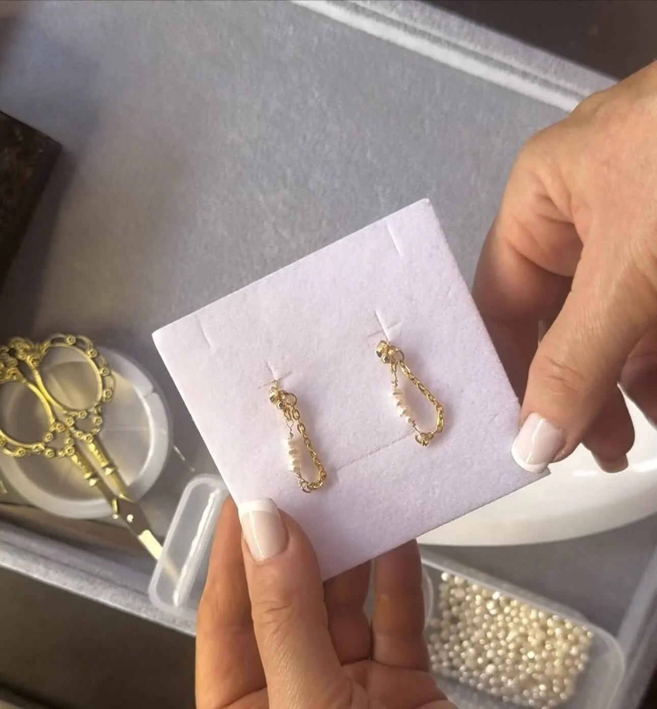 Aurora Pearl Earrings - Deluxur