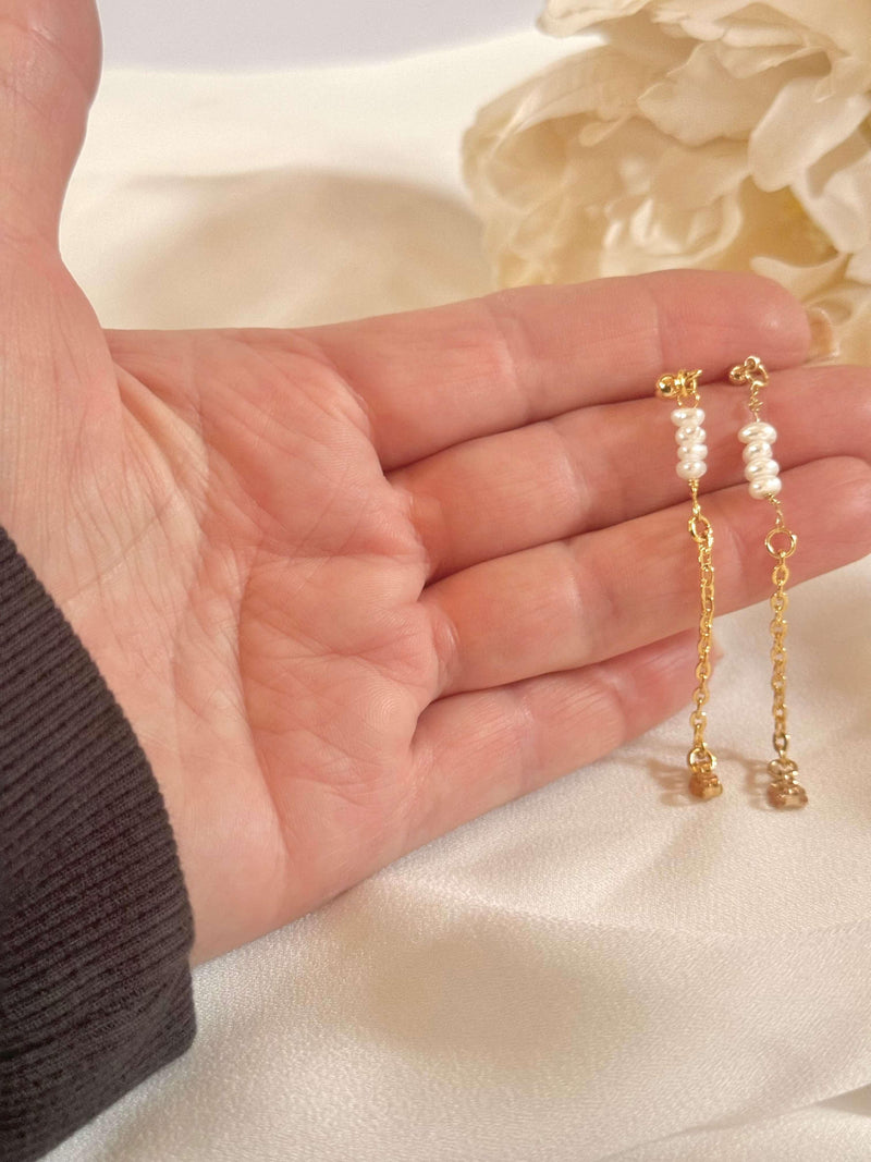 Aurora Pearl Earrings - Deluxur