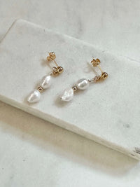 Calista Pearl Earrings - Deluxur