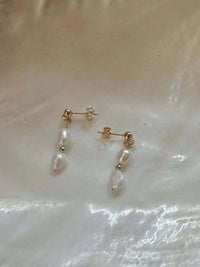 Calista Pearl Earrings - Deluxur