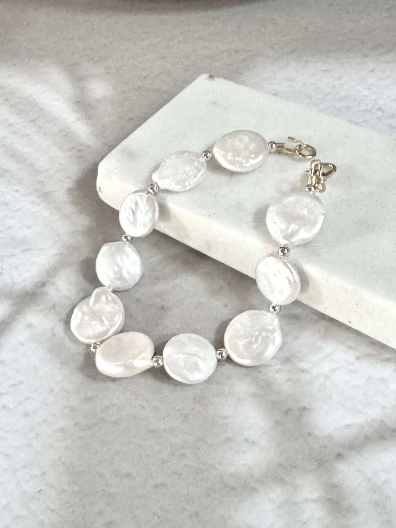 Coin Pearls Bracelet - Deluxur