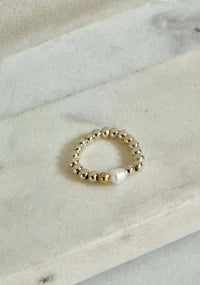 Pearl Ring Set - Deluxur