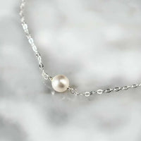 Claire Pearl Choker Necklace - Deluxur