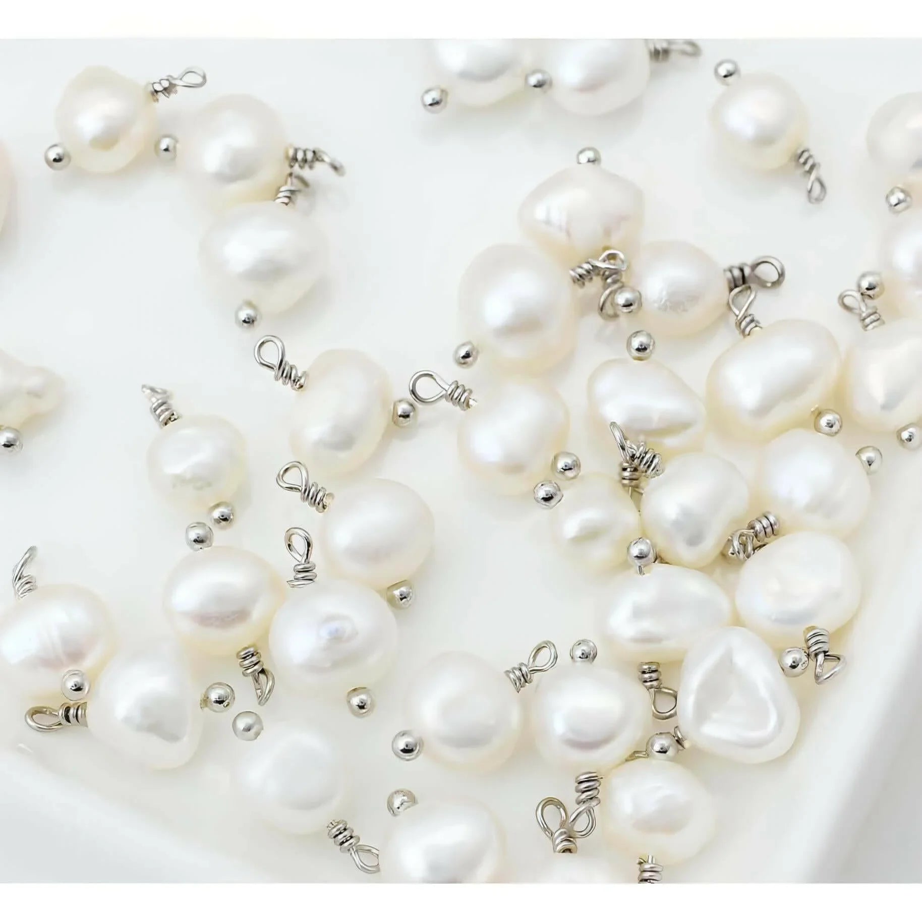 Fresh Water Pearl Charm - Deluxur