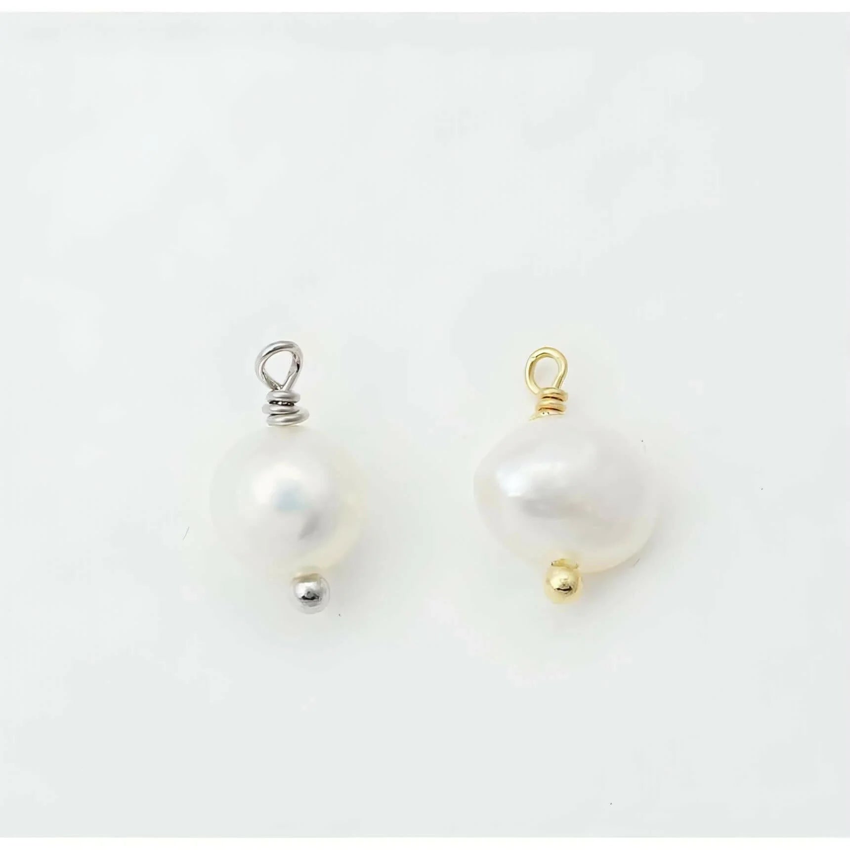 Fresh Water Pearl Charm - Deluxur