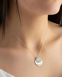 Kylie Curved Name Necklace-Deluxur