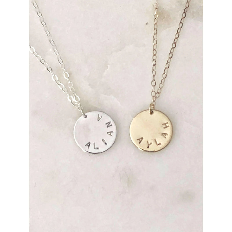 Kylie Curved Name Necklace-Deluxur