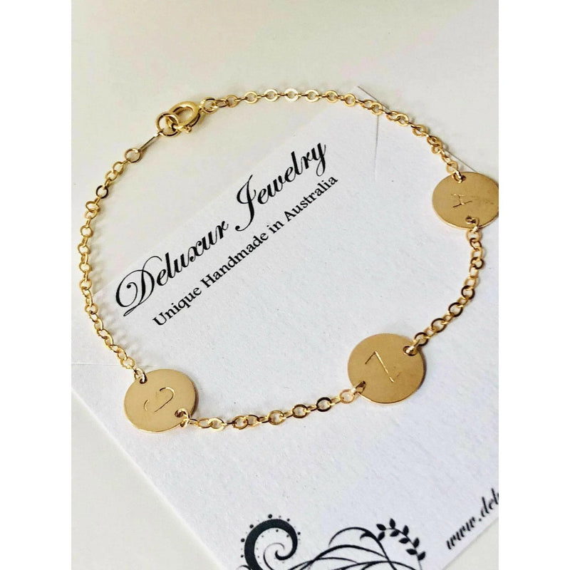 Lily Link Initial Bracelet-Deluxur