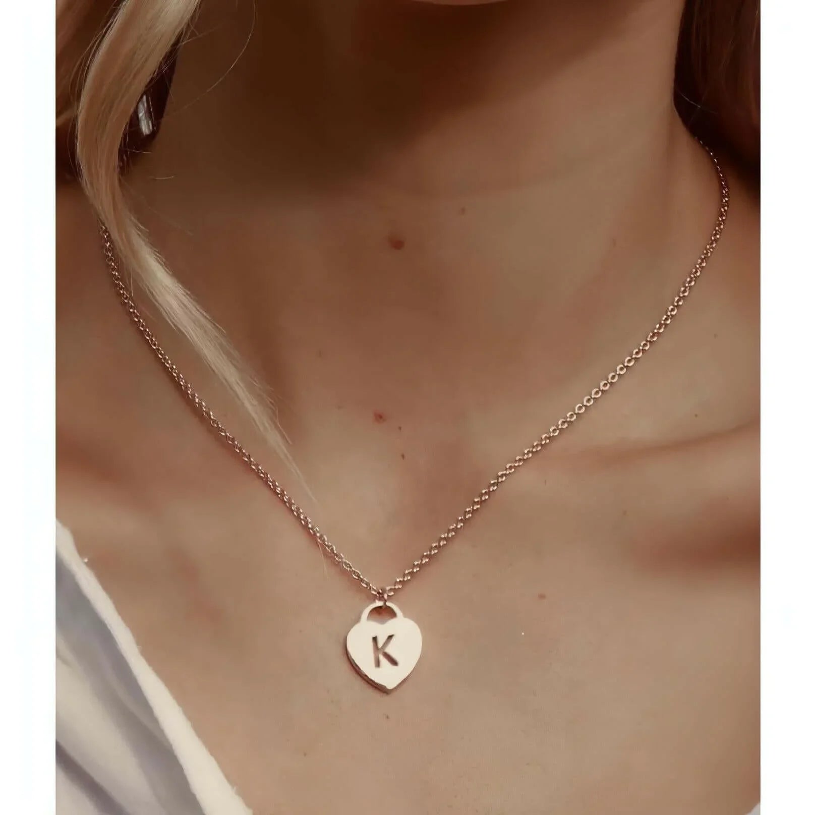 Mary Initial Heart Necklace-Deluxur