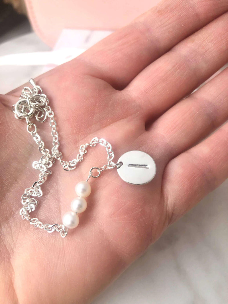 Personalised Pearl Bracelet-Deluxur
