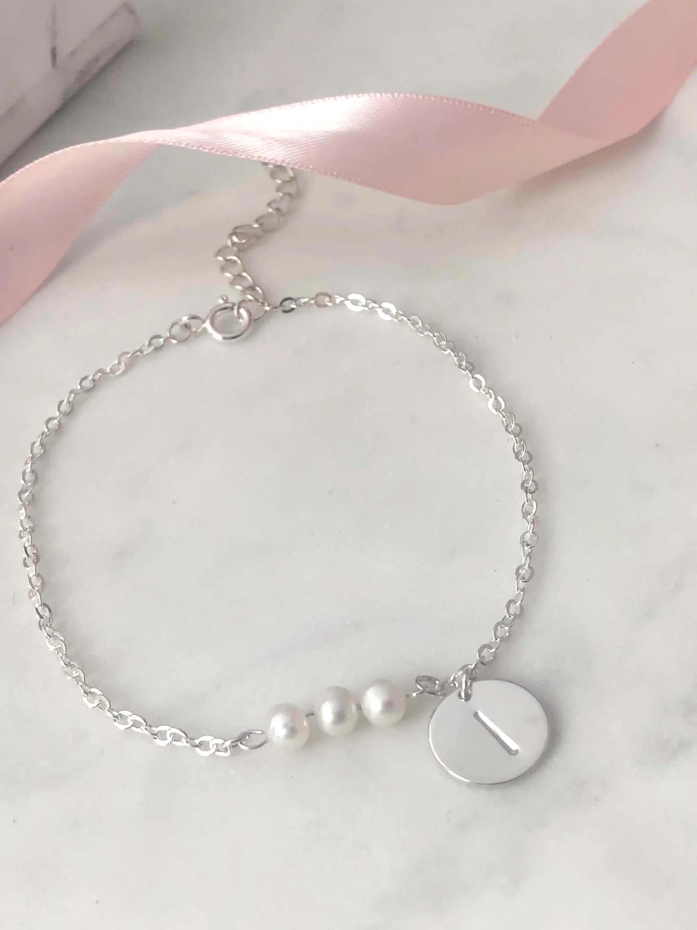 Personalised Pearl Bracelet-Deluxur